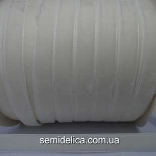 Лента бархатная 1,0 см, молочный