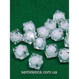 Бусины акрил 10 мм Куб, граненый с белой бусиной внутри